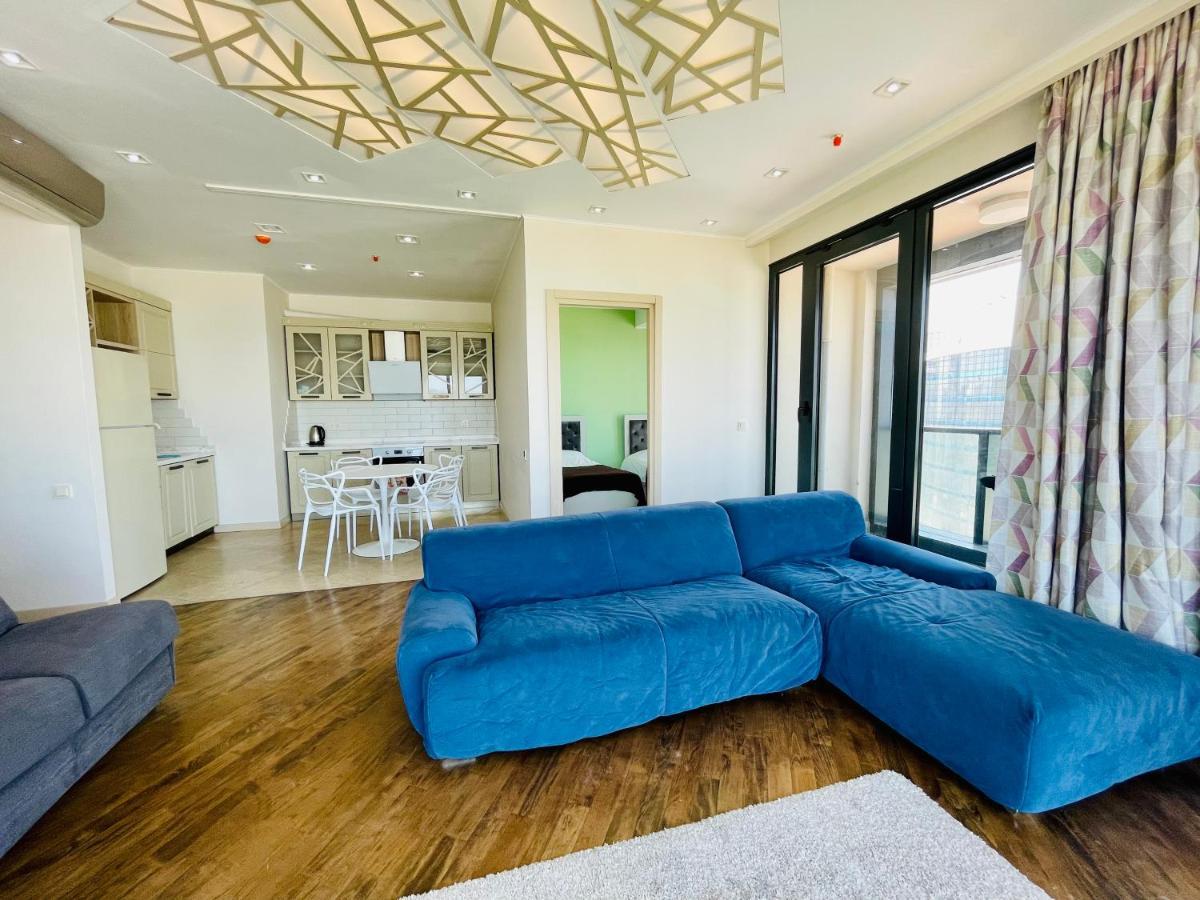 Balmaral Apart Hotel Batumi Ngoại thất bức ảnh