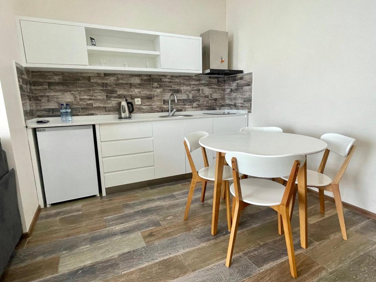 Balmaral Apart Hotel Batumi Ngoại thất bức ảnh