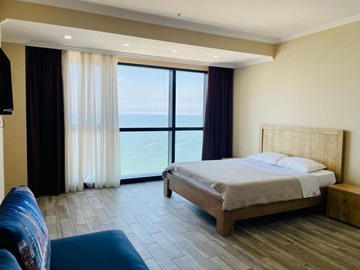 Balmaral Apart Hotel Batumi Ngoại thất bức ảnh