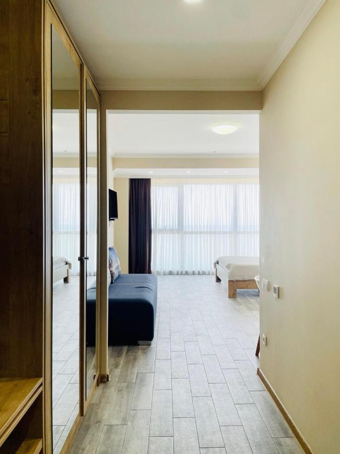 Balmaral Apart Hotel Batumi Ngoại thất bức ảnh