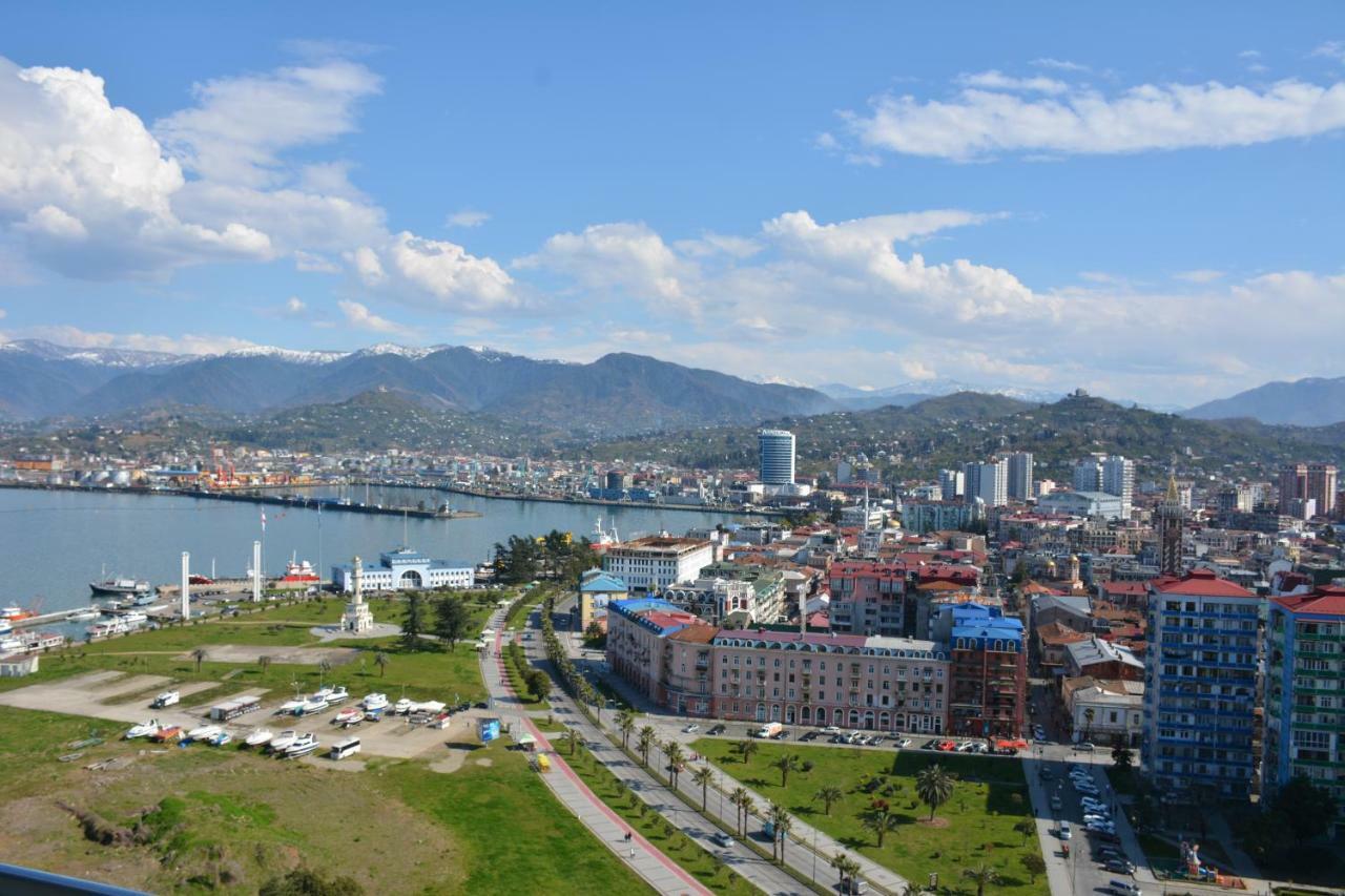 Balmaral Apart Hotel Batumi Ngoại thất bức ảnh
