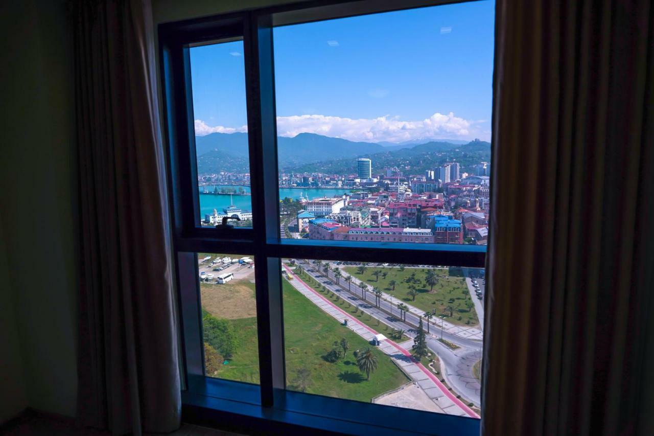 Balmaral Apart Hotel Batumi Ngoại thất bức ảnh