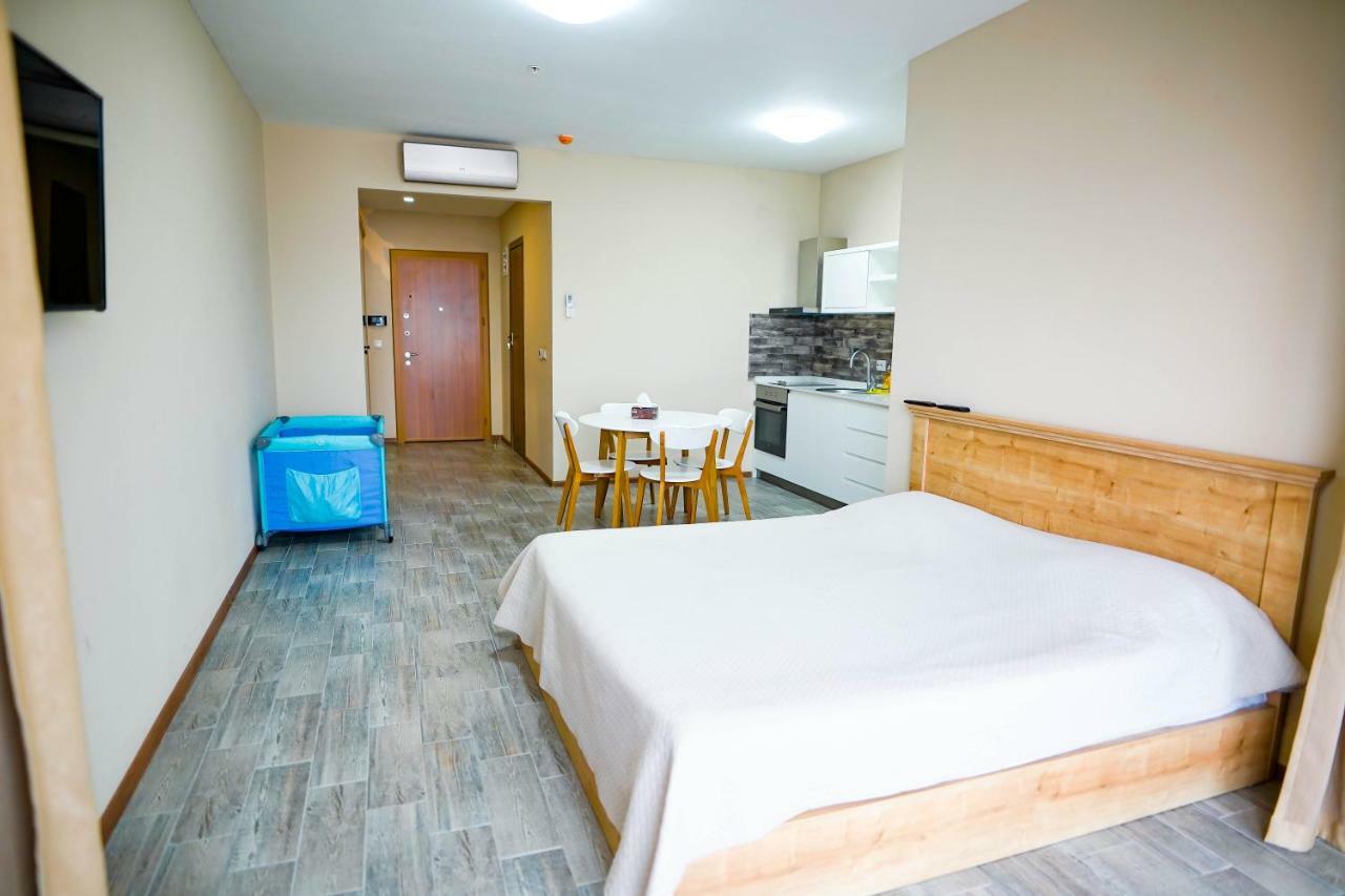 Balmaral Apart Hotel Batumi Ngoại thất bức ảnh