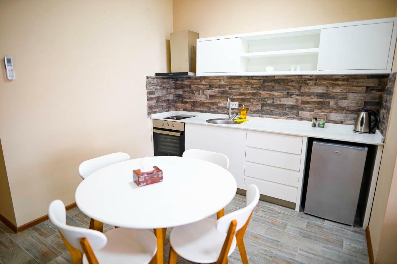 Balmaral Apart Hotel Batumi Ngoại thất bức ảnh