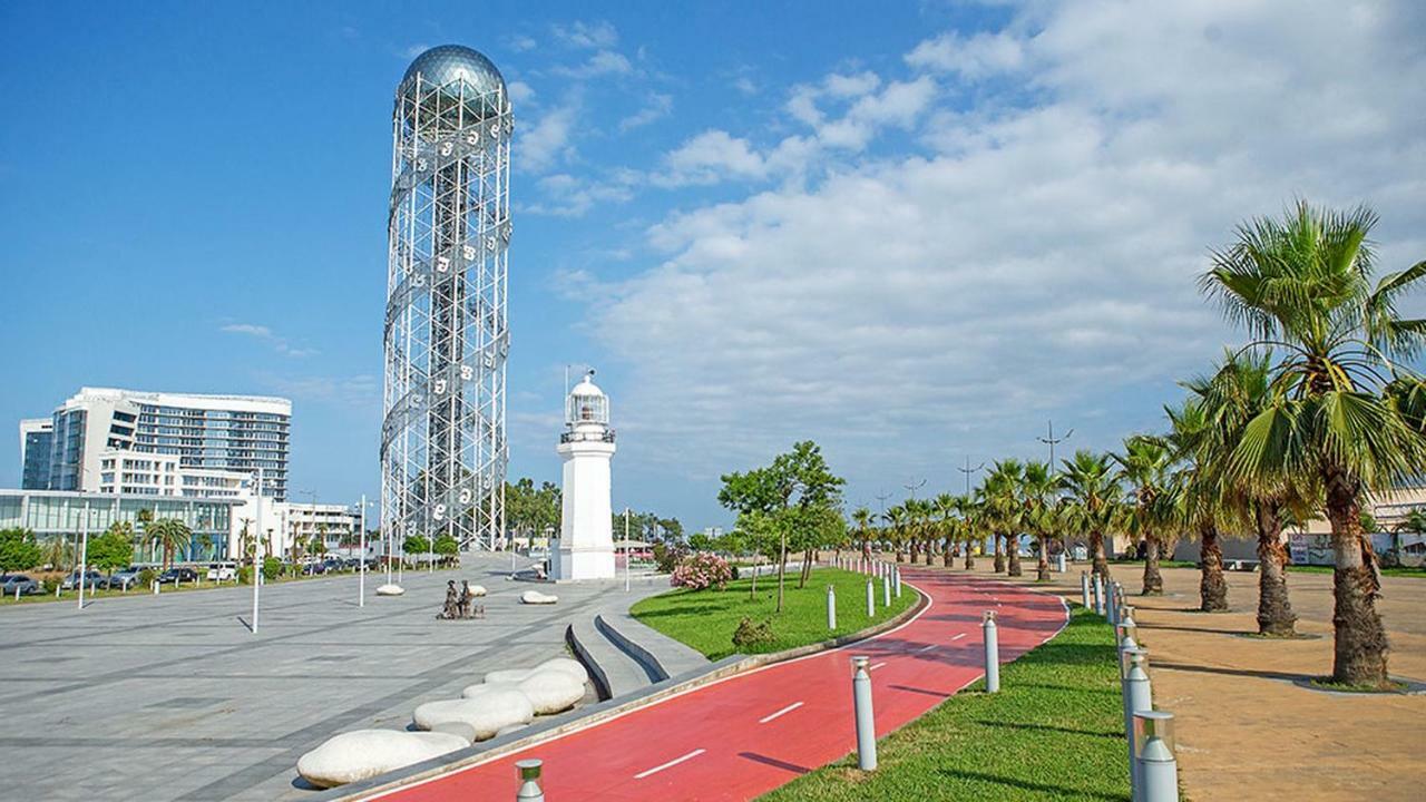 Balmaral Apart Hotel Batumi Ngoại thất bức ảnh